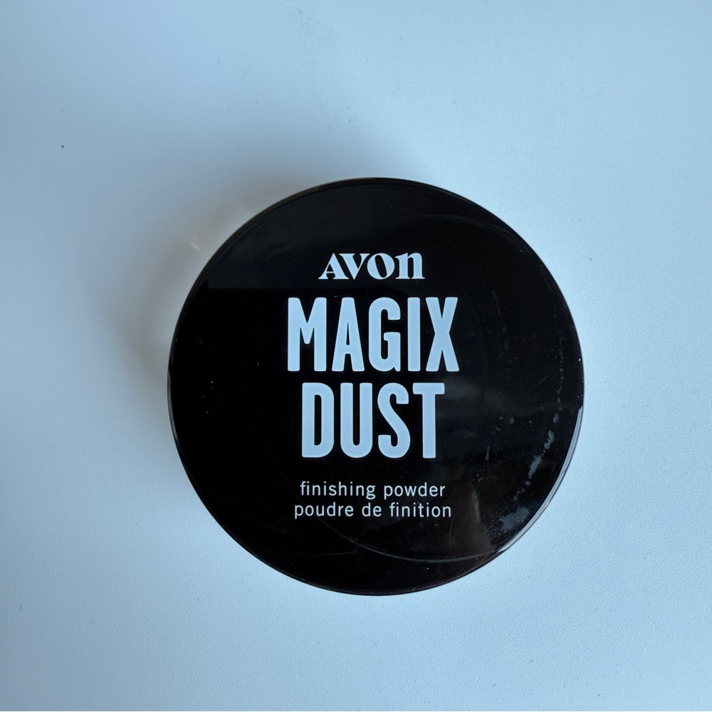 Avon Translucent Fair-Light Powder - Picture 3 of 3
